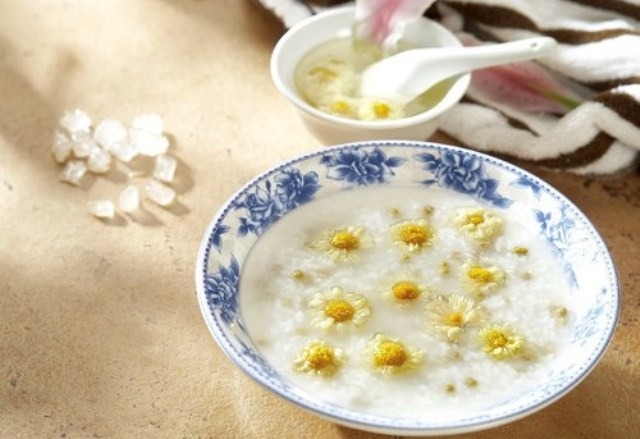 Chế biến cháo gạo tẻ