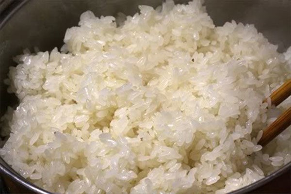 Rượu gạo nếp cái hoa vàng