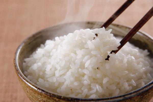 Gạo tám giá bao nhiêu? Vì sao dân Hà thành chuộng gạo tám quê